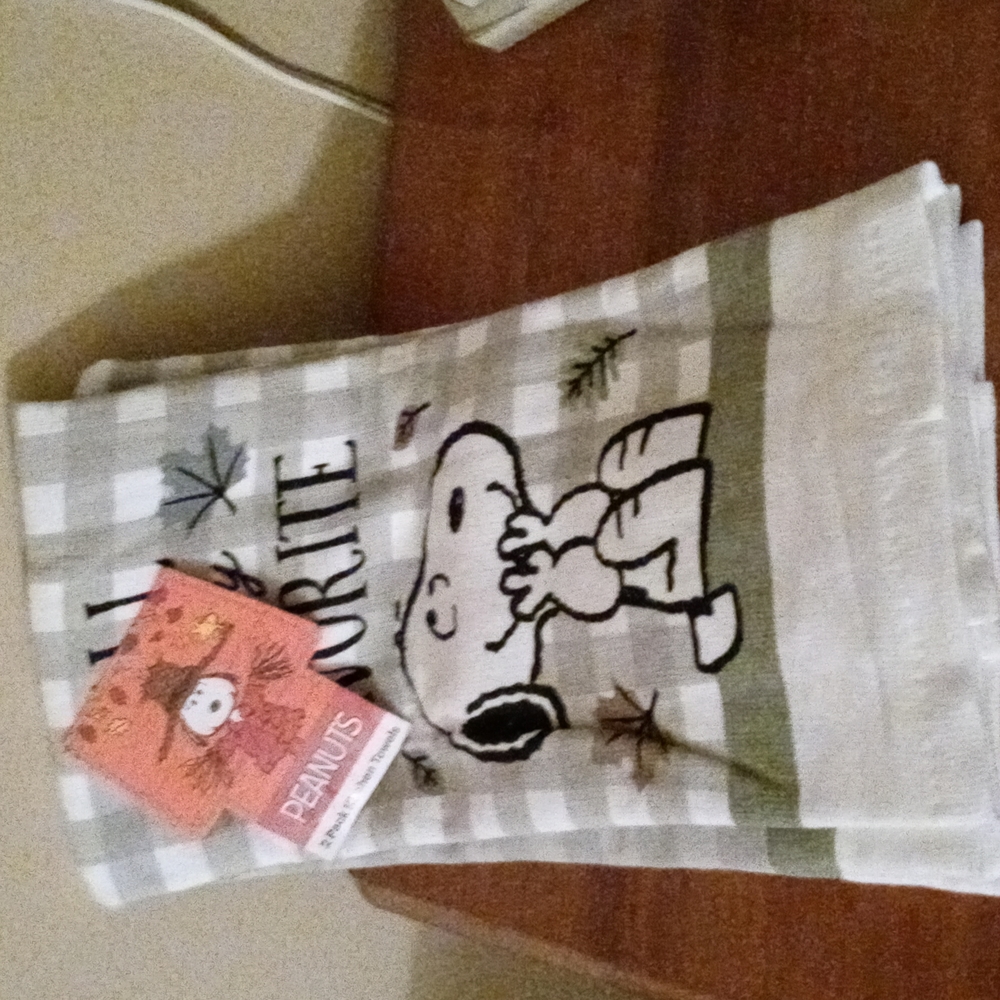 Snoopy kitchen towels